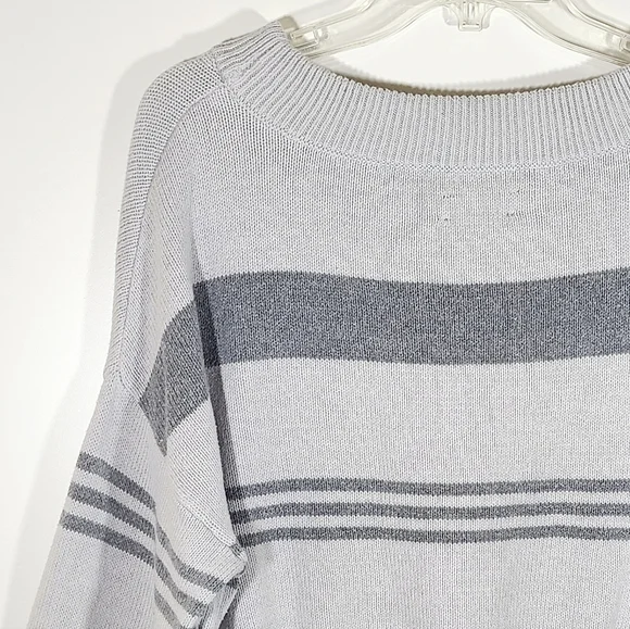 Lucky Brand Women’s gray black striped sweater - Picture 8 of 13
